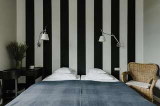Отели типа «постель и завтрак» Villa Antiqua Рацибуж Двухместный номер с 1 кроватью или 2 отдельными кроватями-64